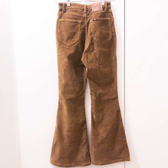 *SOLD* Lee High Rise Cord Flare Jeans - Picture 5 of 8